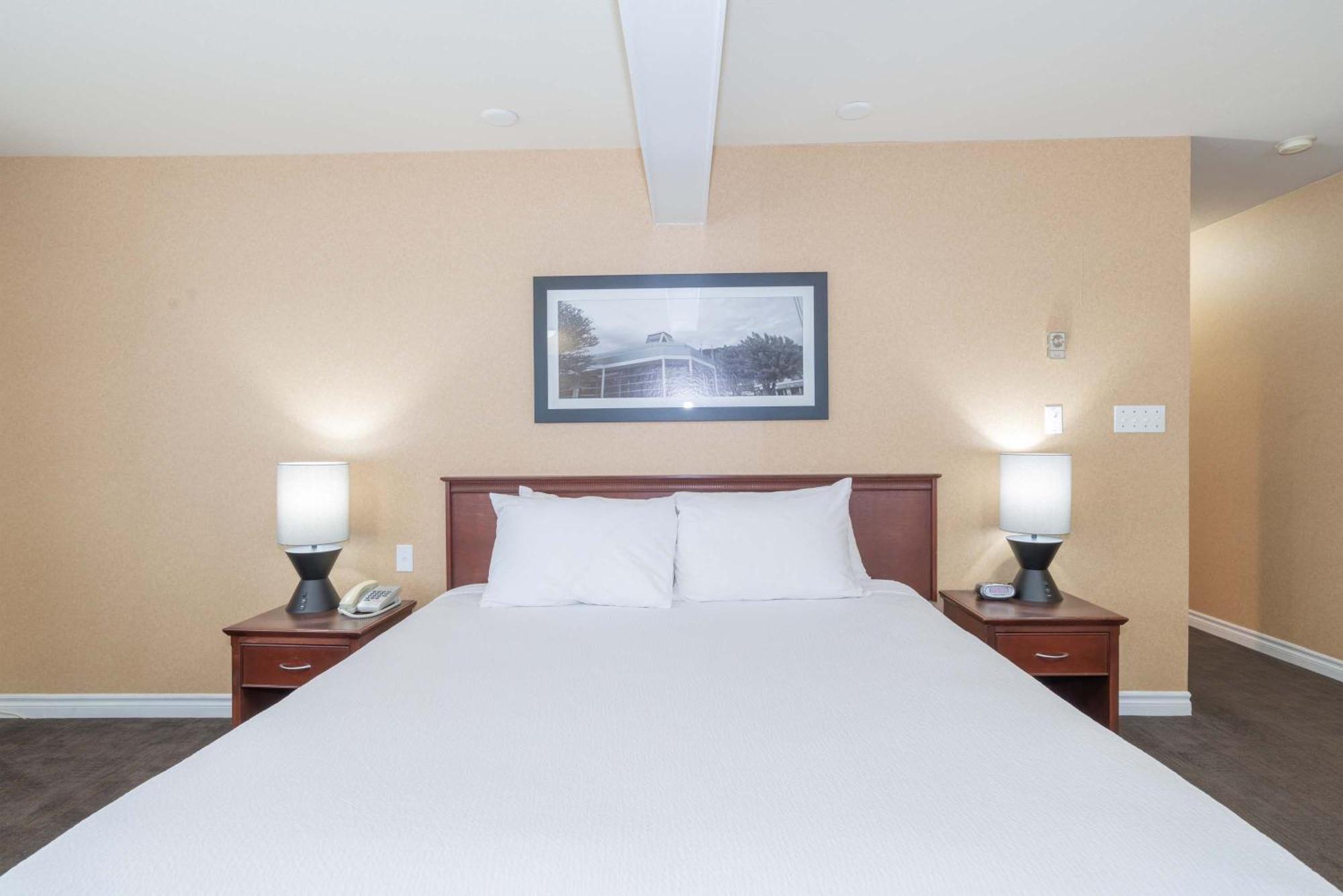 Sandman Hotel Castlegar Exterior photo