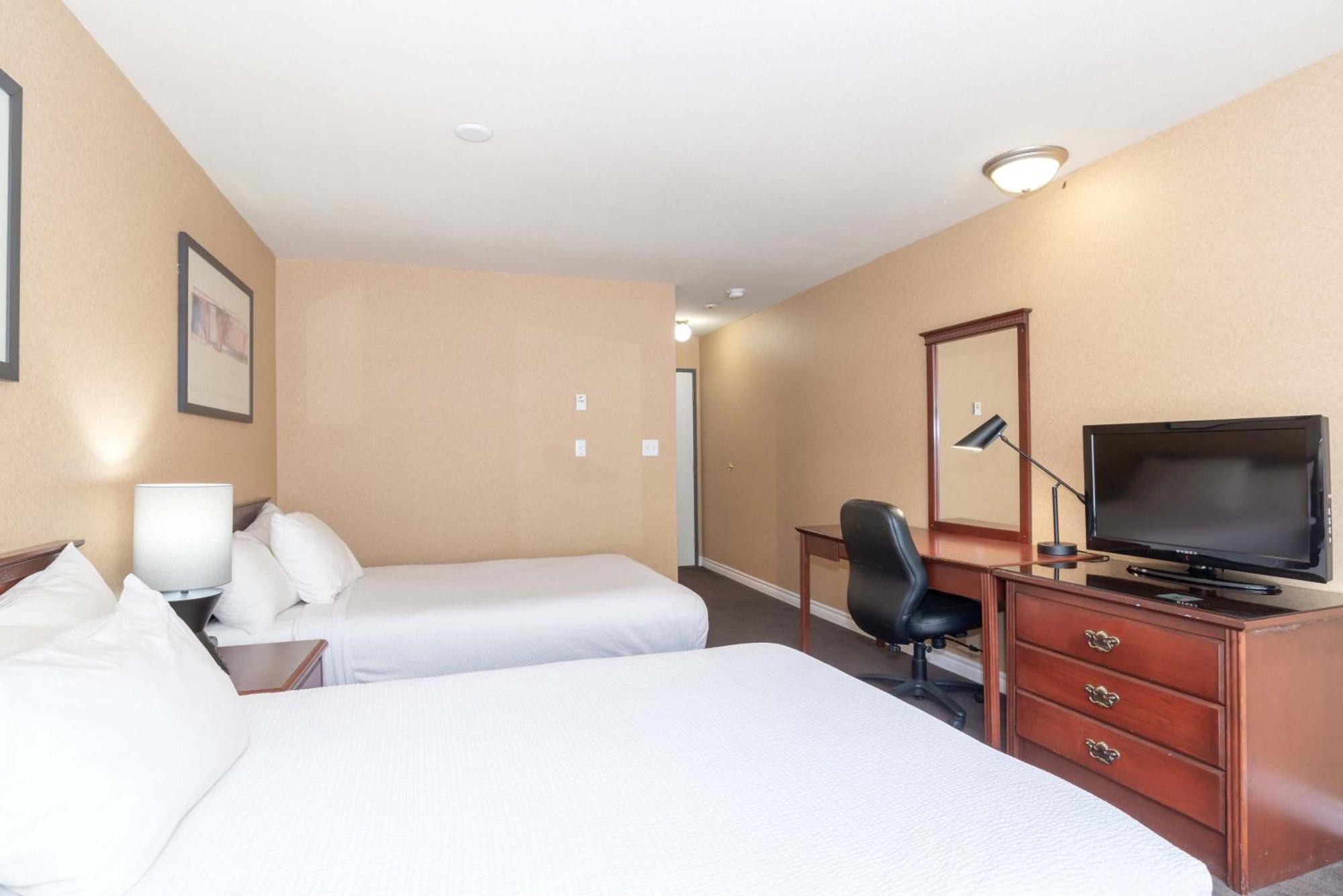 Sandman Hotel Castlegar Exterior photo