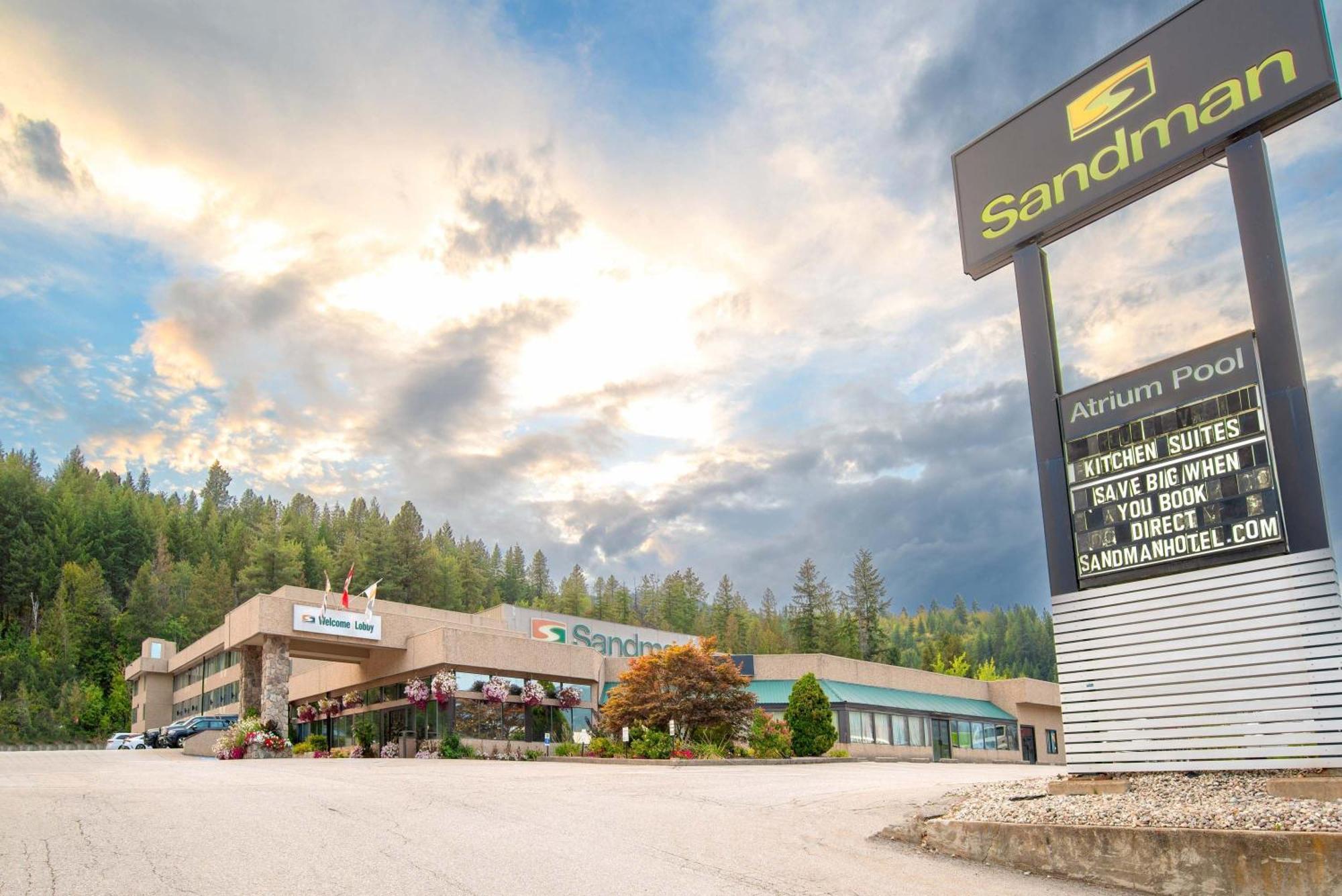 Sandman Hotel Castlegar Exterior photo
